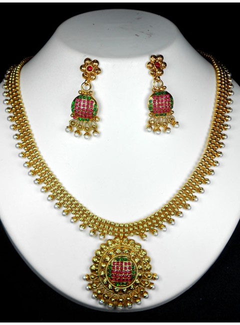 Exclusive Polki Set